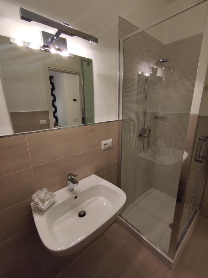 Sami Luxury Rooms 3 8 0 7 9 4 9 2 5 3 Syracuse Luaran gambar
