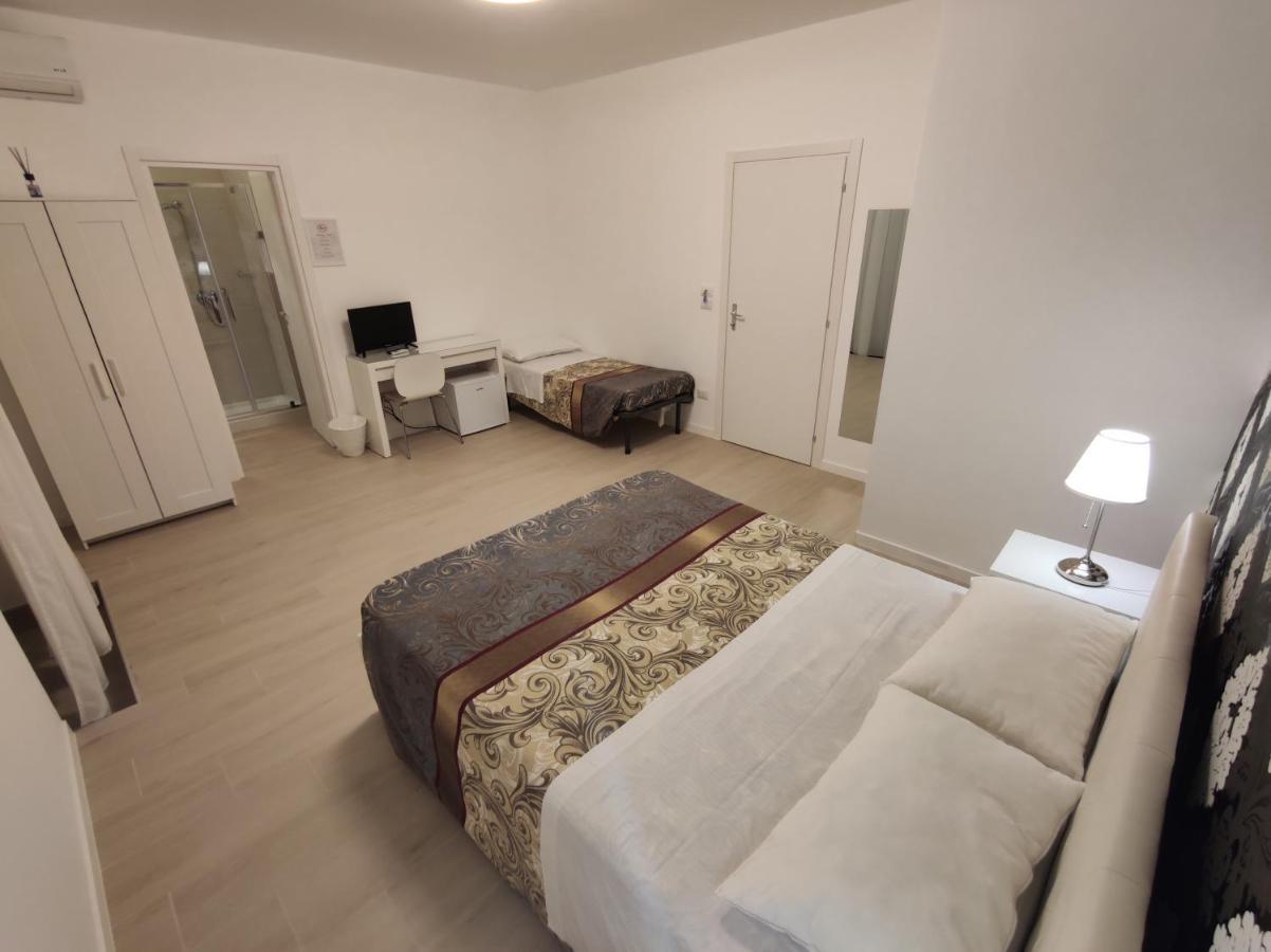 Sami Luxury Rooms 3 8 0 7 9 4 9 2 5 3 Syracuse Luaran gambar