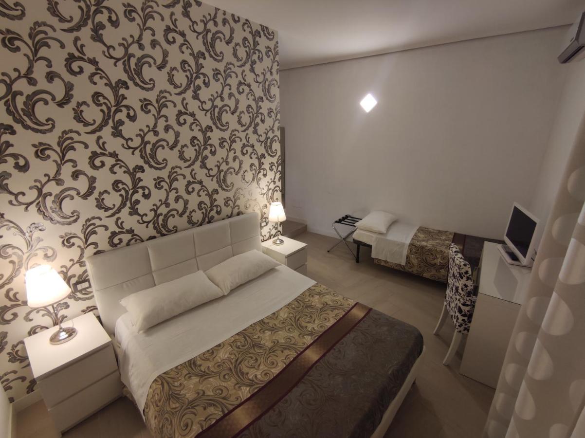 Sami Luxury Rooms 3 8 0 7 9 4 9 2 5 3 Syracuse Luaran gambar