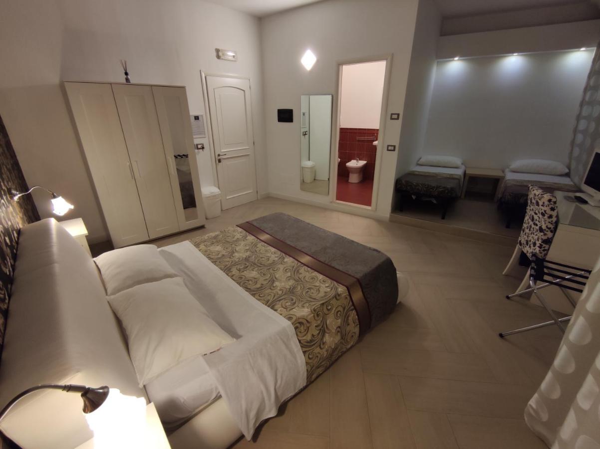 Sami Luxury Rooms 3 8 0 7 9 4 9 2 5 3 Syracuse Luaran gambar