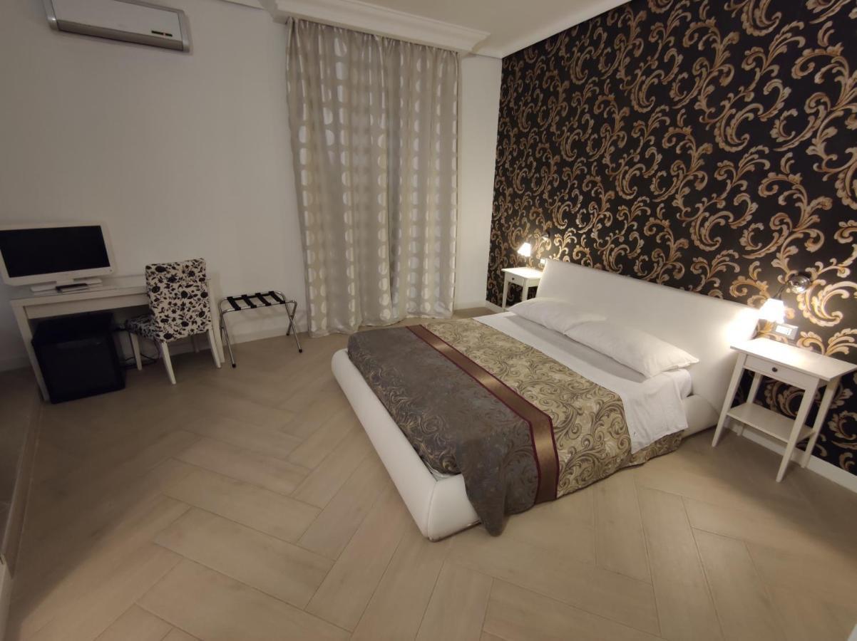 Sami Luxury Rooms 3 8 0 7 9 4 9 2 5 3 Syracuse Luaran gambar