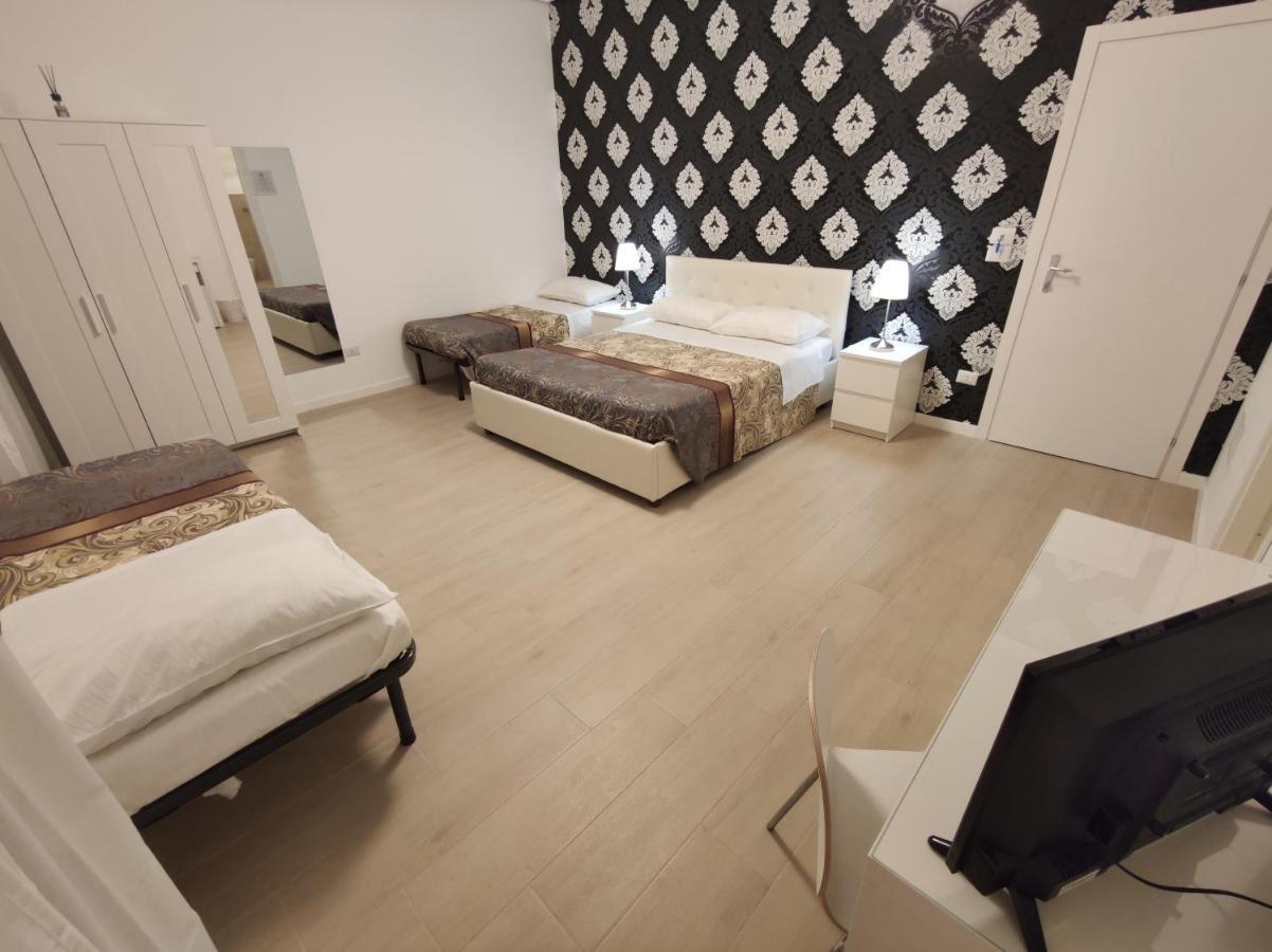 Sami Luxury Rooms 3 8 0 7 9 4 9 2 5 3 Syracuse Luaran gambar