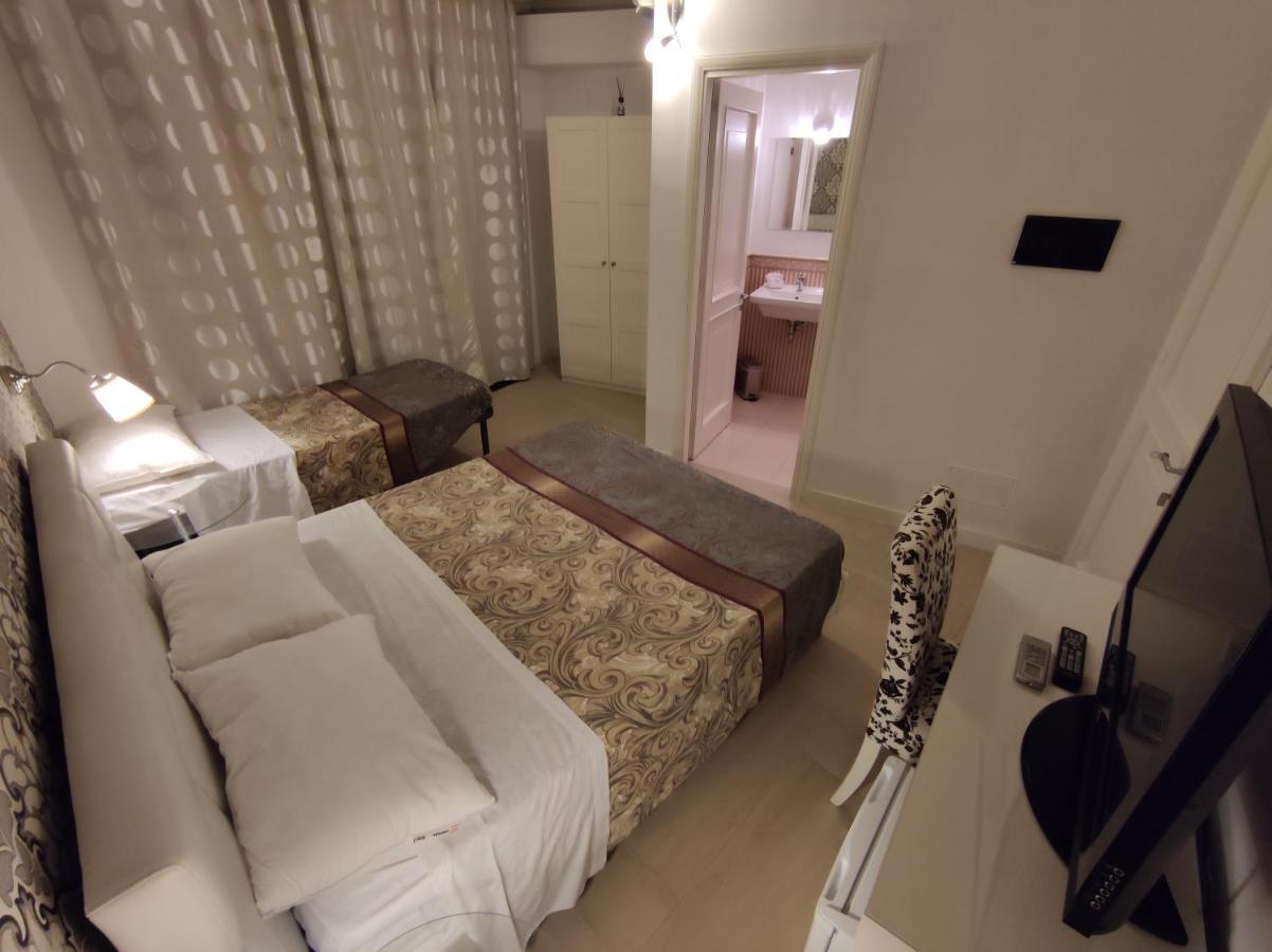 Sami Luxury Rooms 3 8 0 7 9 4 9 2 5 3 Syracuse Luaran gambar