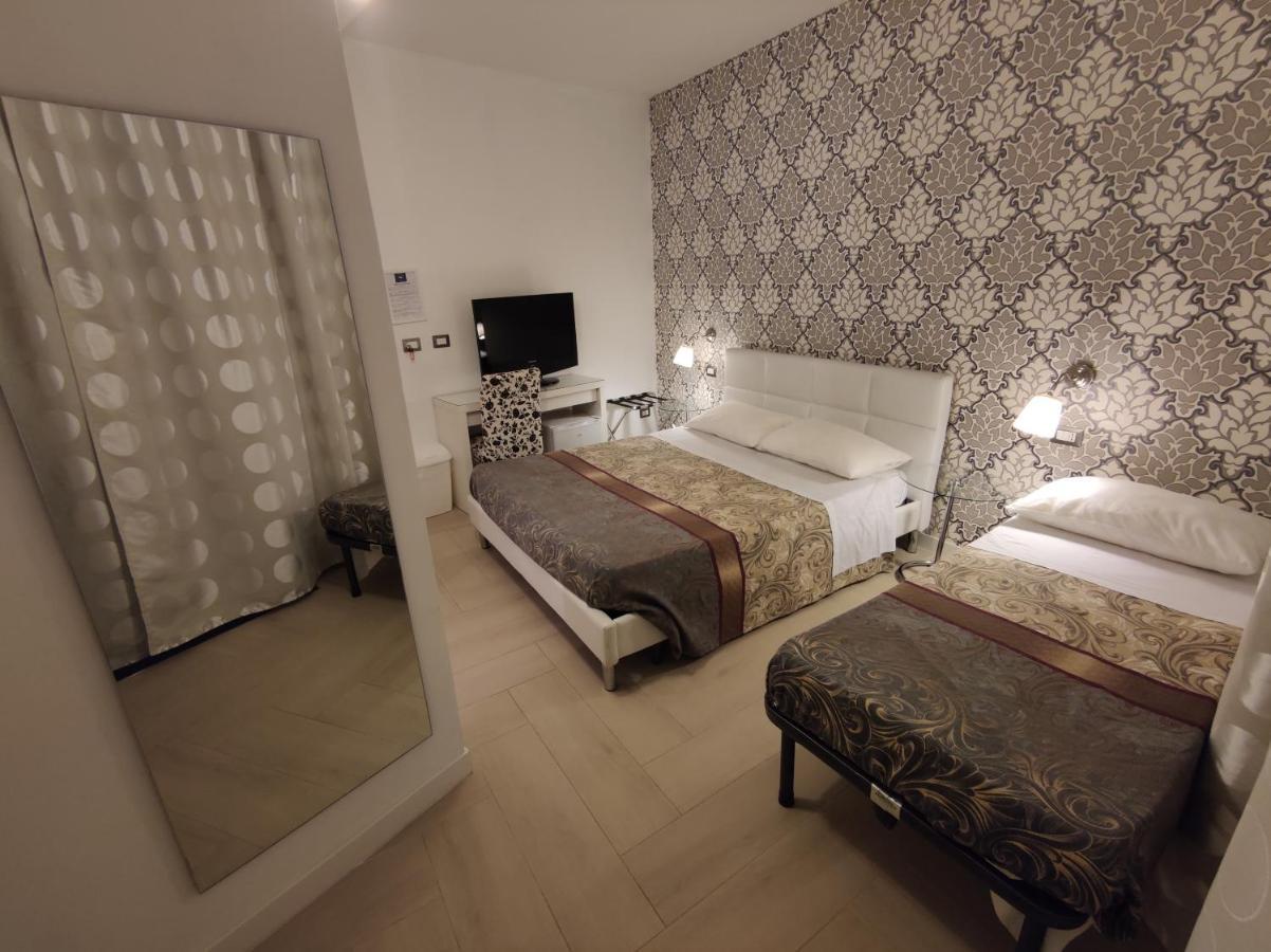 Sami Luxury Rooms 3 8 0 7 9 4 9 2 5 3 Syracuse Luaran gambar