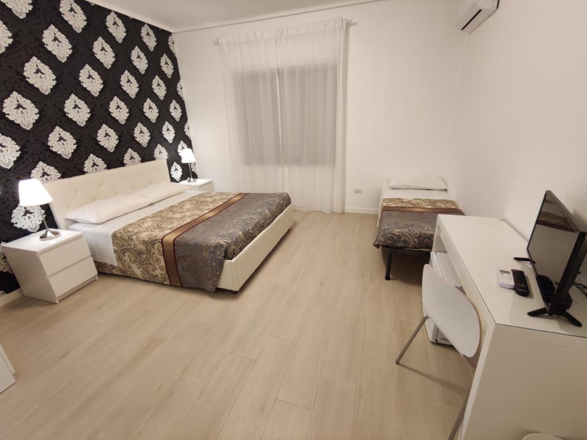 Sami Luxury Rooms 3 8 0 7 9 4 9 2 5 3 Syracuse Luaran gambar