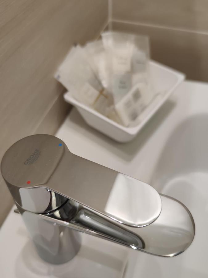 Sami Luxury Rooms 3 8 0 7 9 4 9 2 5 3 Syracuse Luaran gambar